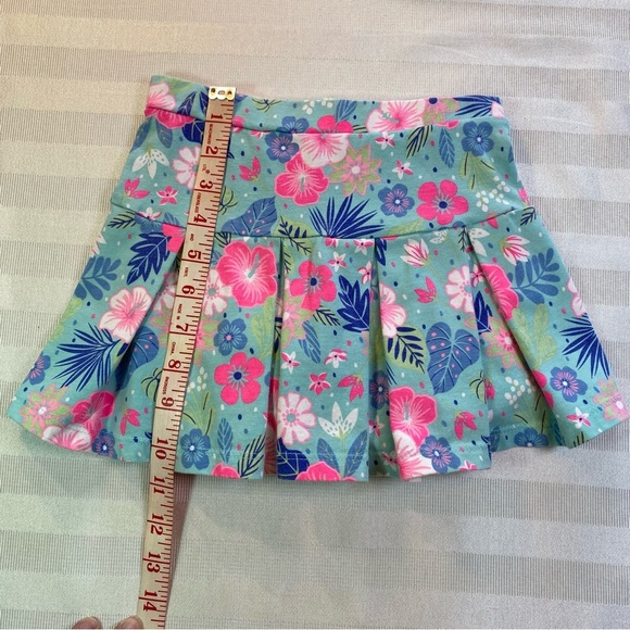Tommy Bahama Girl’s Sz 4 Bright Floral Pleated Skirt with built in Shorts - Picture 2 of 10
